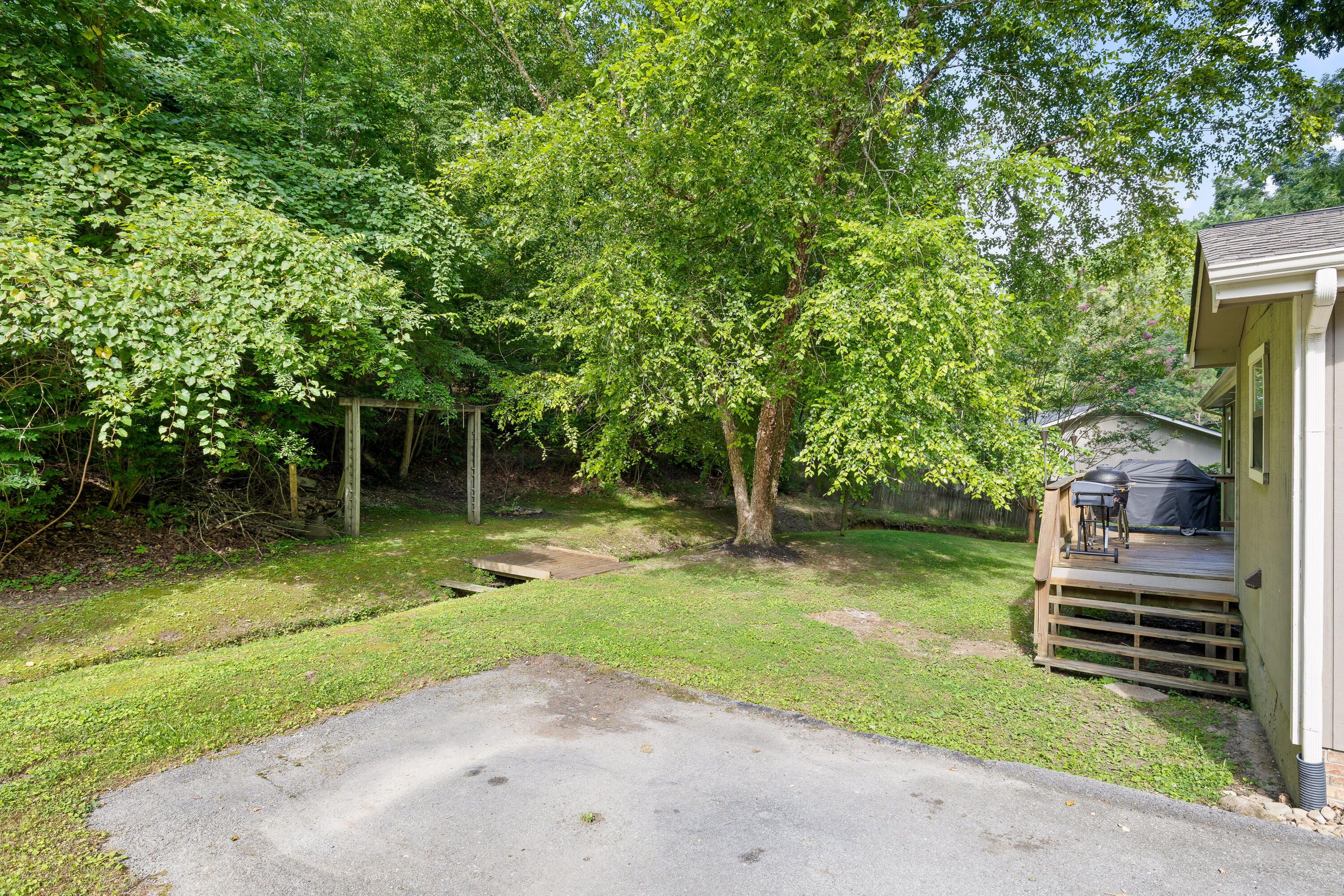 8925 East Ridge Trail Road Soddy-Daisy, TN 37379 - Photo 41 of 49 10-E Ridge Trail-10