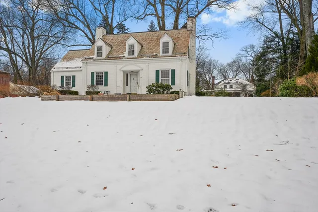 $389,000 | 33 Severn Street, Longmeadow, MA 01106