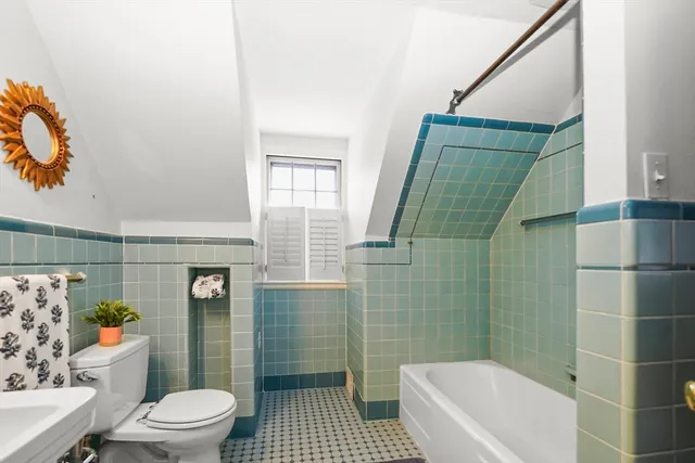 $389,000 | 33 Severn Street, Longmeadow, MA 01106