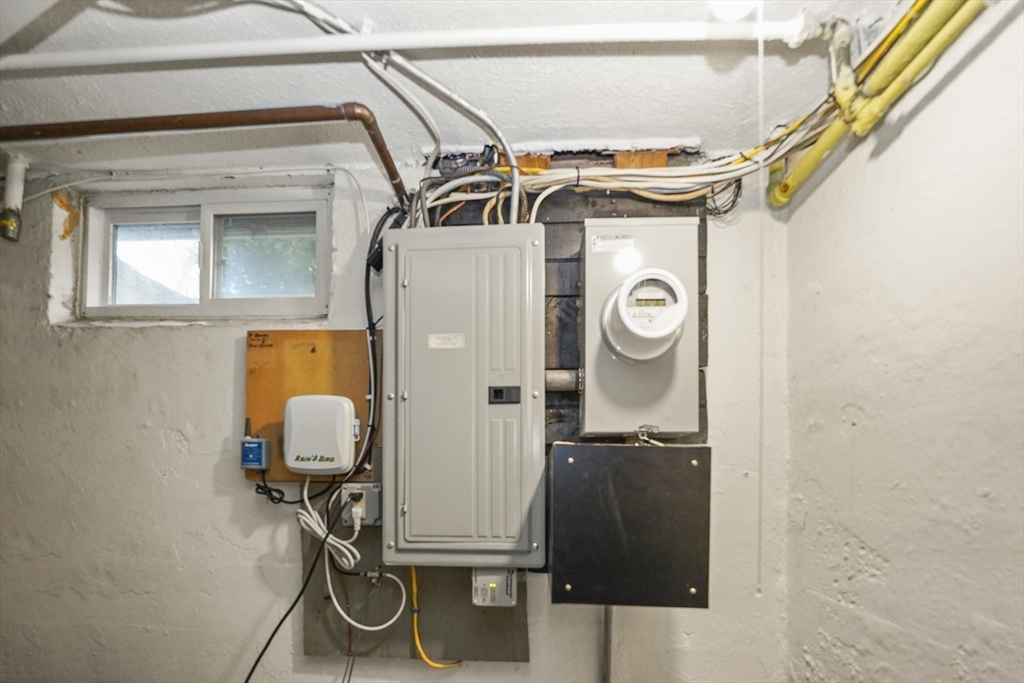 33 Severn Street Longmeadow, MA 01106 - Photo 32 of 42 a utility room with dryer and washer