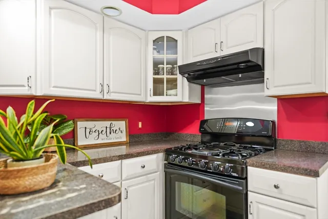 $389,000 | 33 Severn Street, Longmeadow, MA 01106