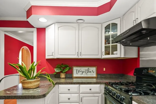 $389,000 | 33 Severn Street, Longmeadow, MA 01106