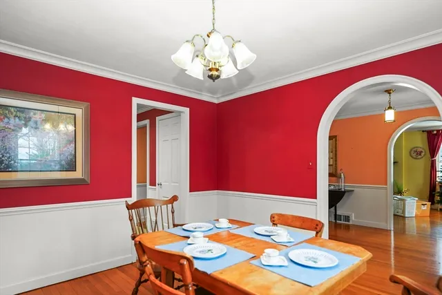 $389,000 | 33 Severn Street, Longmeadow, MA 01106