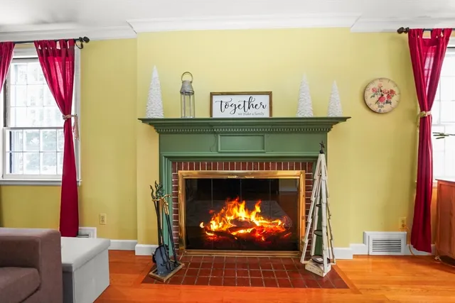 $389,000 | 33 Severn Street, Longmeadow, MA 01106