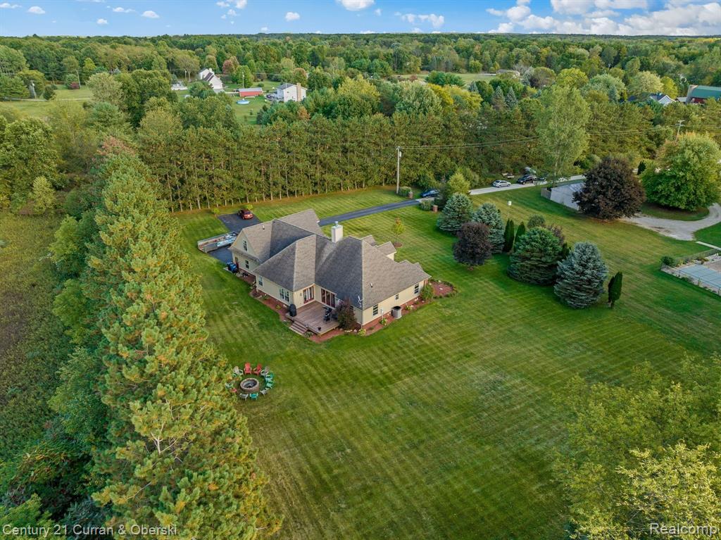 4575 East Clyde Road Howell, MI 48855 - Photo 4 of 35