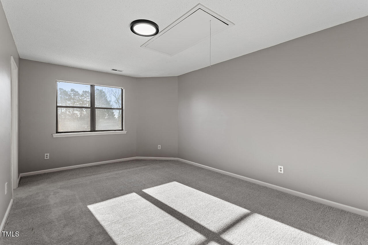 5402 Pine Top Circle Raleigh, NC 27612 - Photo 21 of 29 5402 Pine Top Circle_31