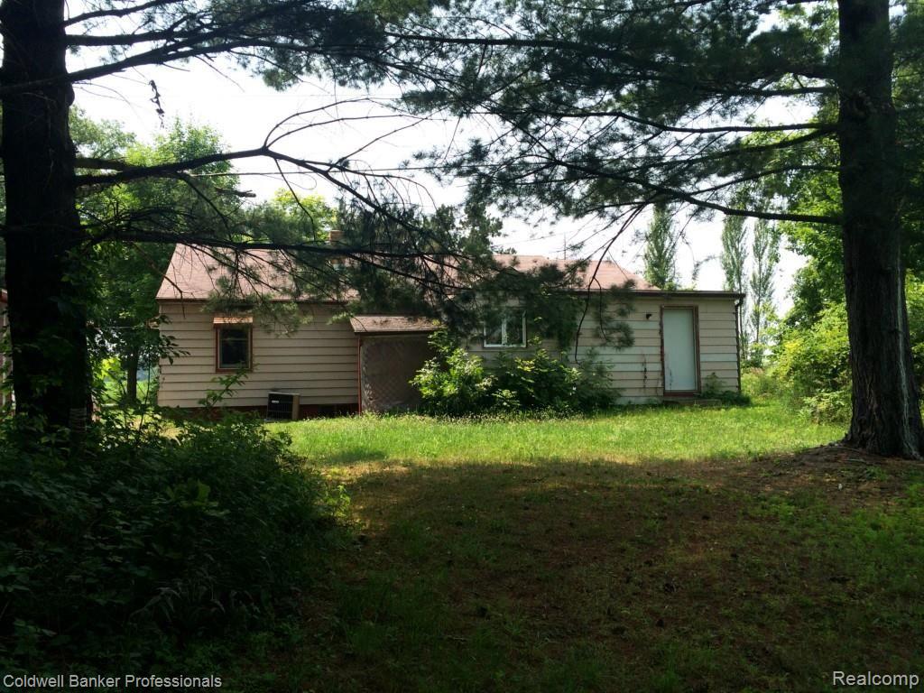 12426 Silver Lake Road Byron, MI 48418 - Photo 28 of 34 photo 51.jpg