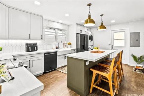 $1,389,000 | 238 Puiwa Road, Honolulu, HI 96817