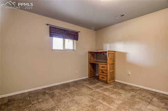 9072 Deiffendeffer Road Beulah, CO 81023 - Photo 12 of 31