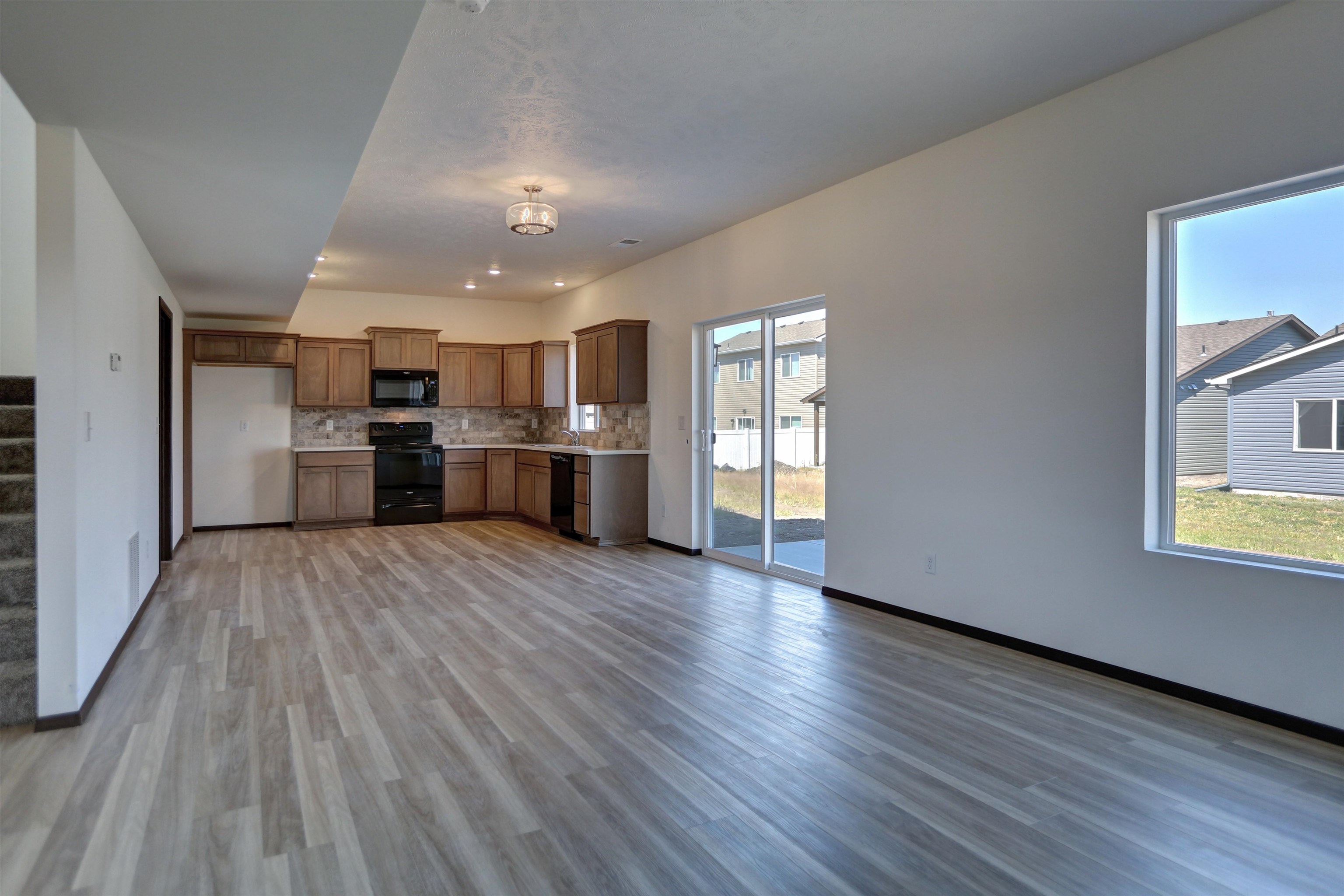 10412 West Lingonberry Road Cheney, WA 99004 - Photo 5 of 30