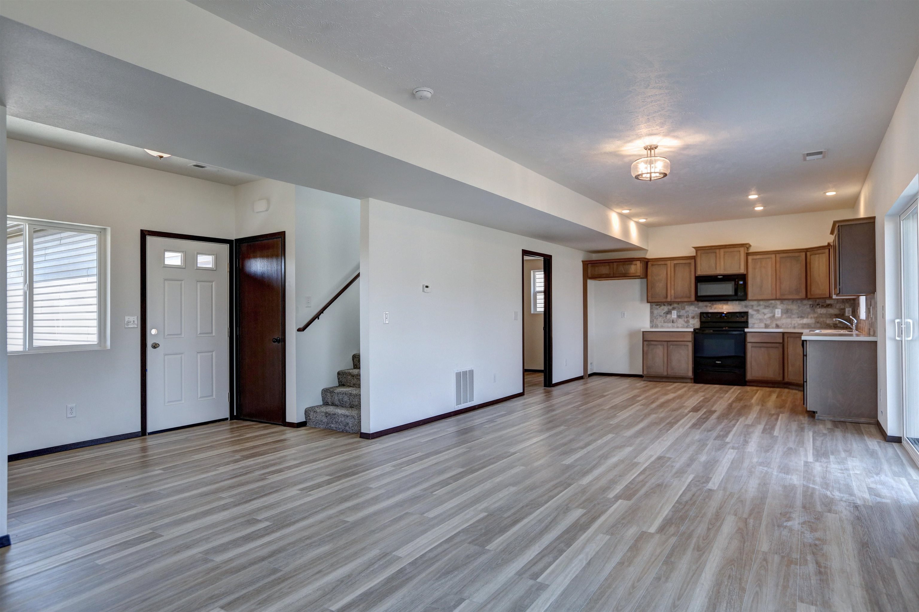 10412 West Lingonberry Road Cheney, WA 99004 - Photo 6 of 30