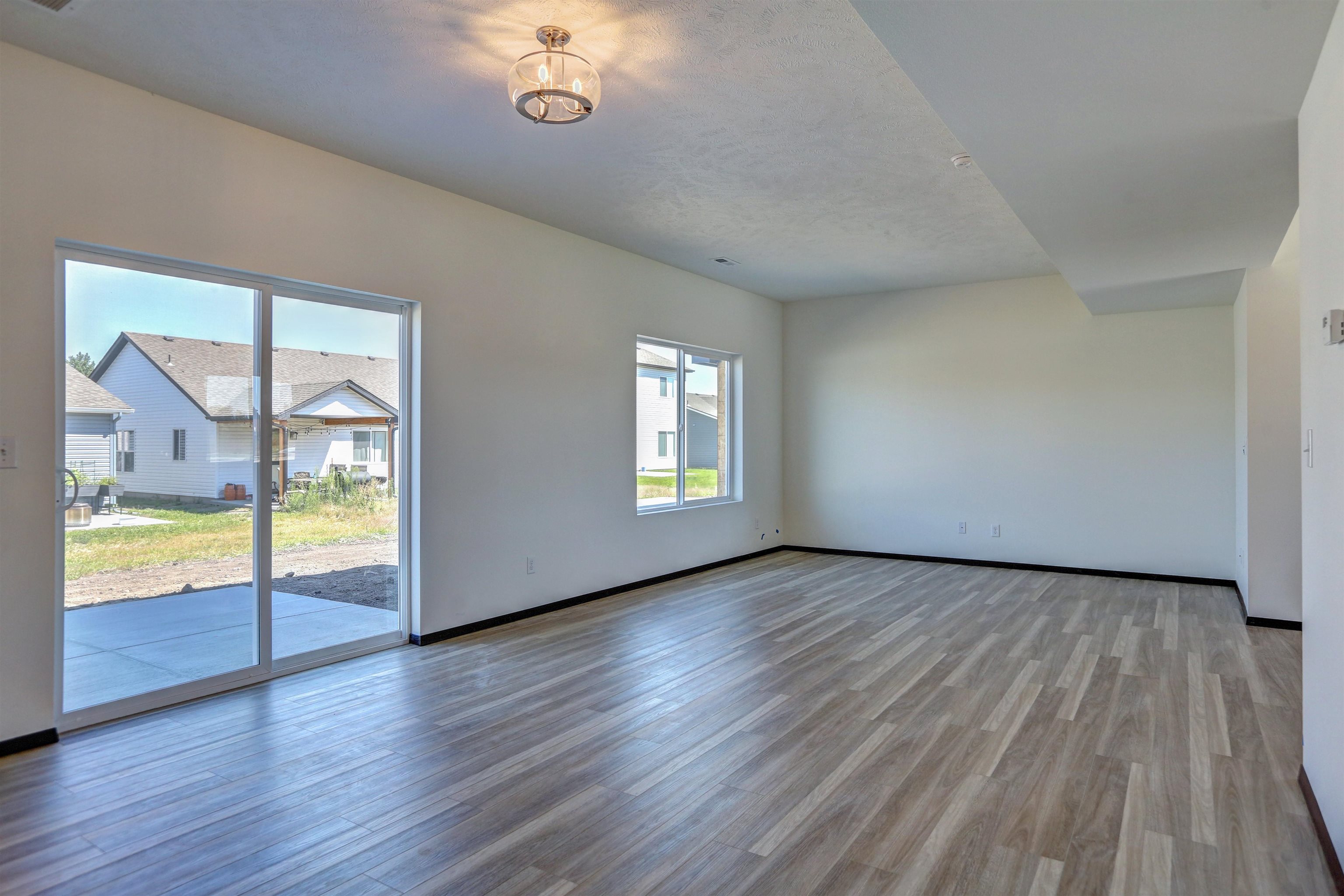 10412 West Lingonberry Road Cheney, WA 99004 - Photo 8 of 30
