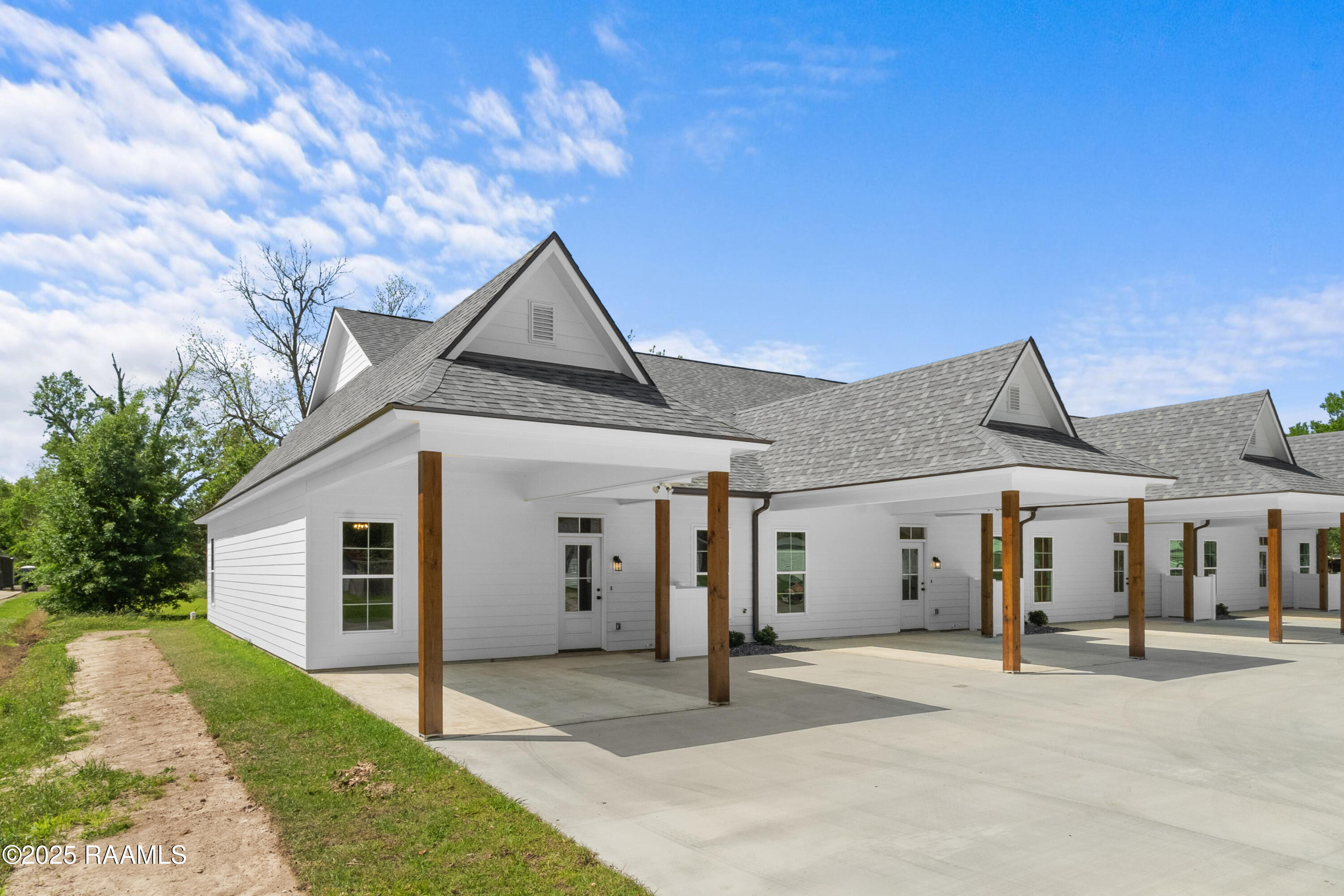 212 East D Street Rayne, LA 70578 - Photo 1 of 35 DSC02250