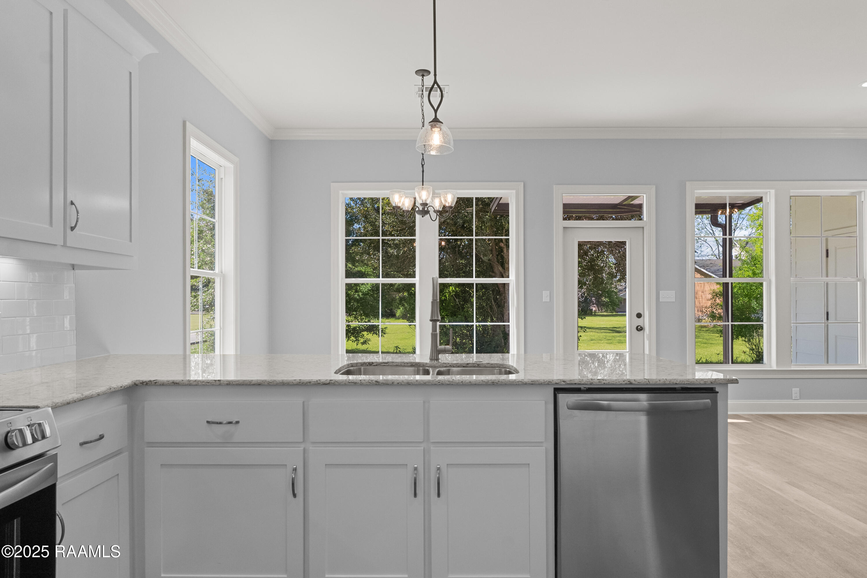 212 East D Street Rayne, LA 70578 - Photo 15 of 35 DSC02126