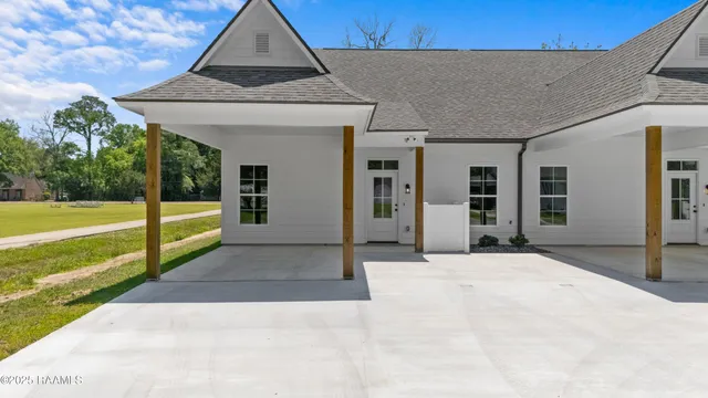 $1,650 | 212 East D Street, Rayne, LA 70578