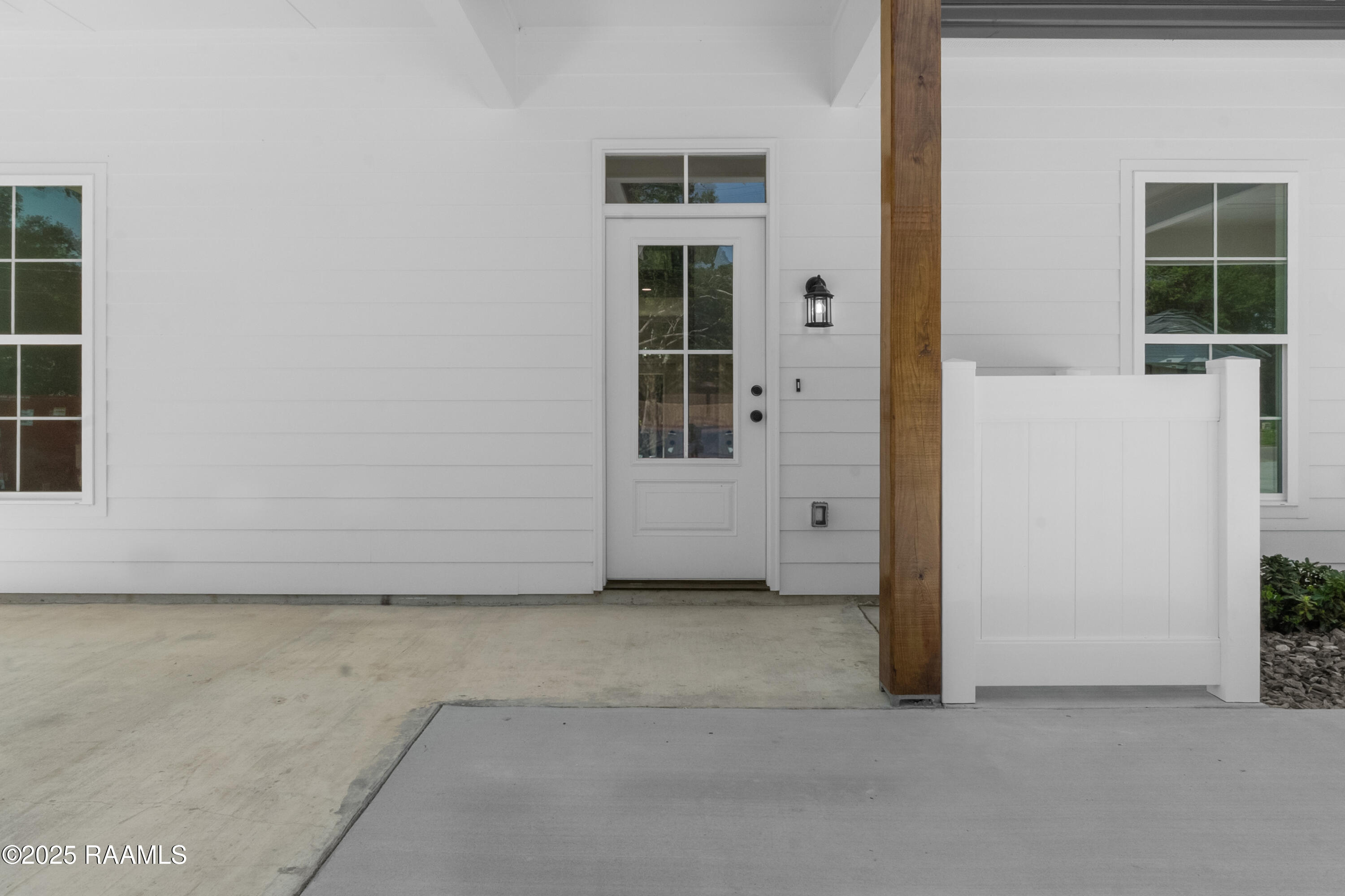 212 East D Street Rayne, LA 70578 - Photo 5 of 35 DSC02246