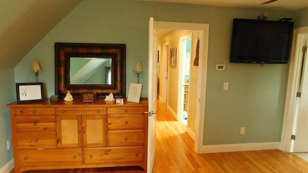 4 Stephen French Road Swansea, MA 02777 - Photo 13 of 30 Gallery Image 13