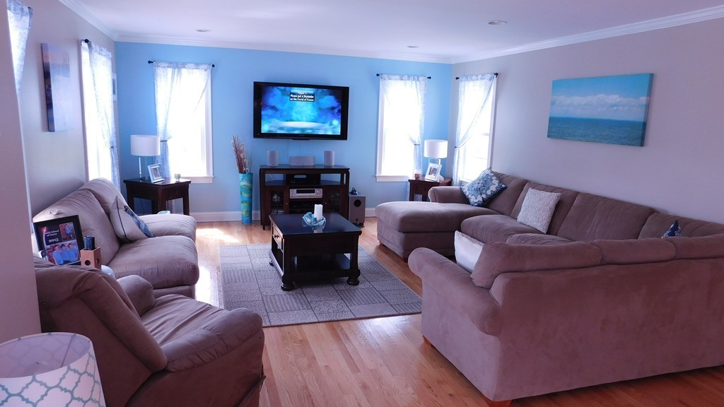 4 Stephen French Road Swansea, MA 02777 - Photo 8 of 30 Gallery Image 8