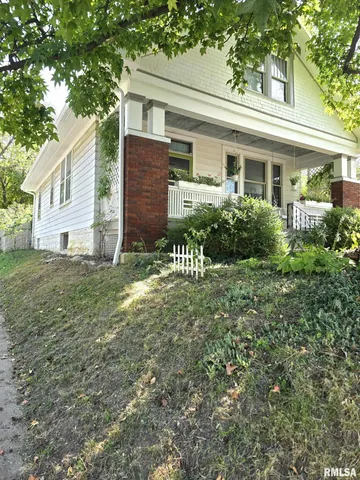 $125,000 | 1030 North 8th Street, Quincy, IL 62301