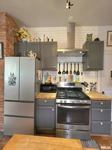 $125,000 | 1030 North 8th Street, Quincy, IL 62301