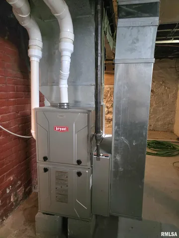 $125,000 | 1030 North 8th Street, Quincy, IL 62301