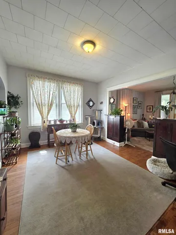 $125,000 | 1030 North 8th Street, Quincy, IL 62301