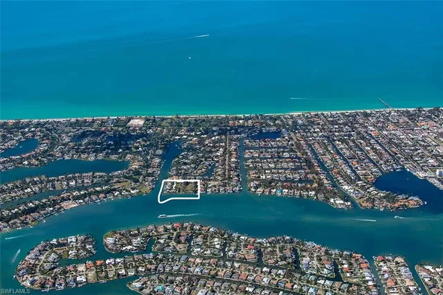 $89,995,000 | 820 Jamaica Lane, Naples, FL 34102