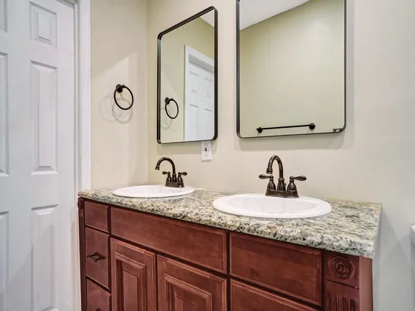 $1,800 | 2442 Garfield Street, Unit 4, Hollywood, FL 33020