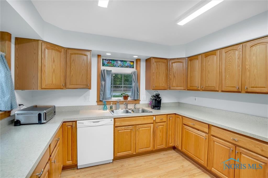 1019 Sand Ridge Road Bowling Green, OH 43402 - Photo 17 of 41 Gallery Image 17