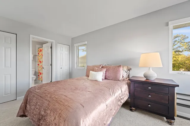 $425,000 | 479 River Bend Road, Unit 111, Naperville, IL 60540