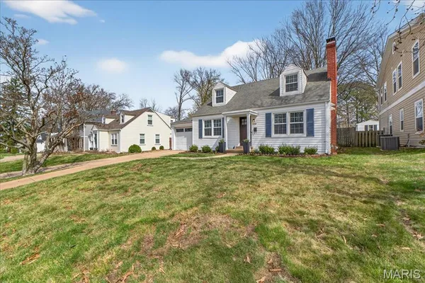 $425,000 | 1158 North Geyer Road, Kirkwood, MO 63122