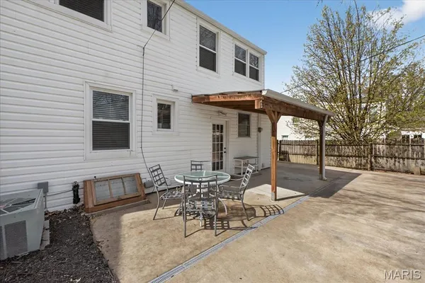 $425,000 | 1158 North Geyer Road, Kirkwood, MO 63122