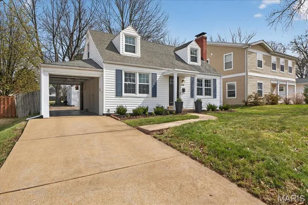 $425,000 | 1158 North Geyer Road, Kirkwood, MO 63122