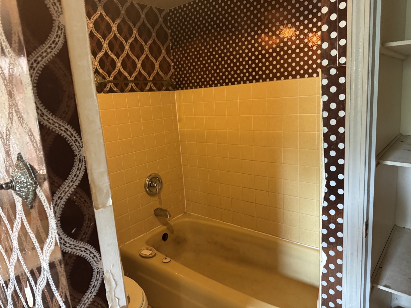 421 East Wise Road Schaumburg, IL 60193 - Photo 14 of 52 Gallery Image 14