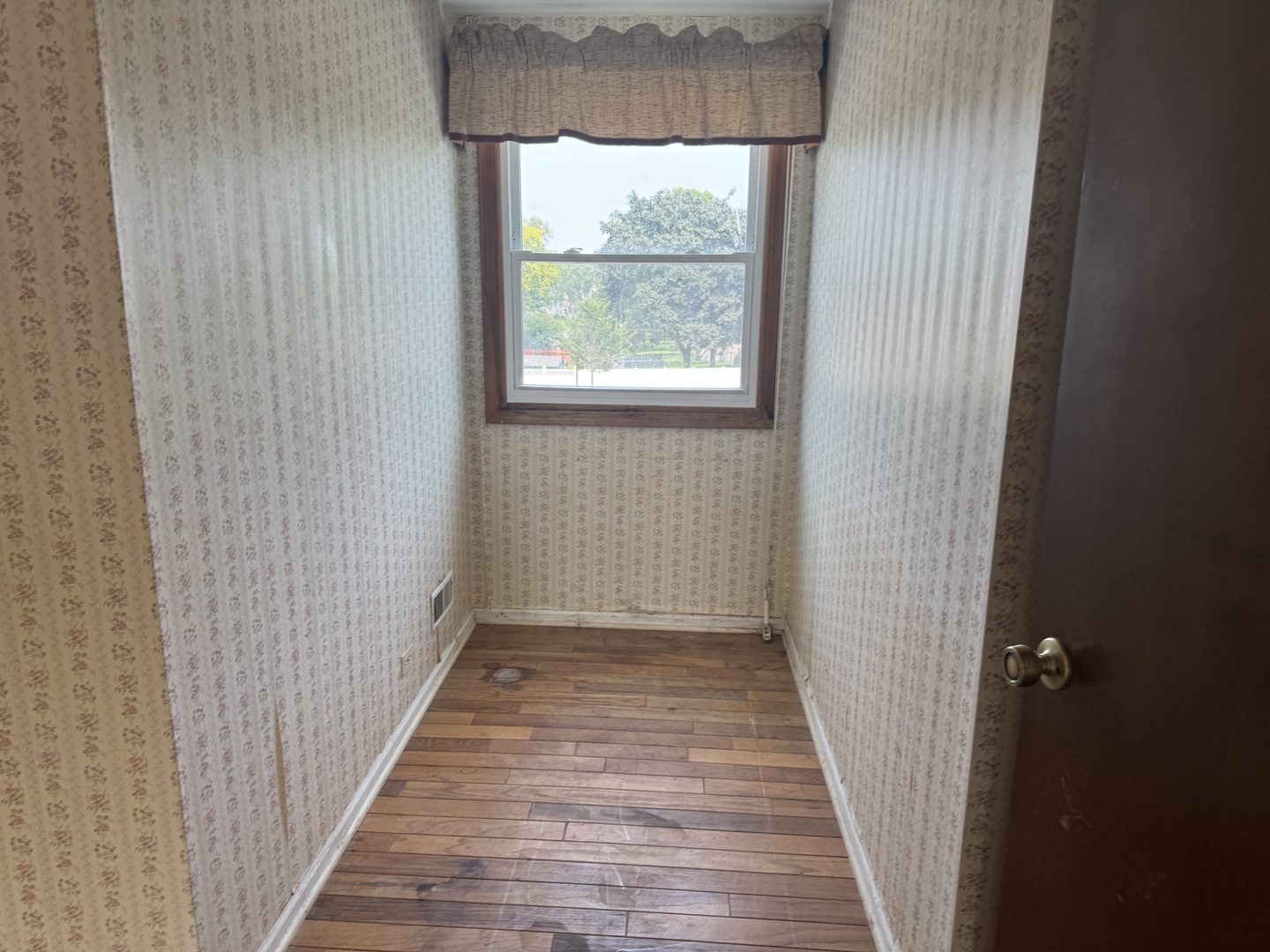 421 East Wise Road Schaumburg, IL 60193 - Photo 8 of 52 Gallery Image 8