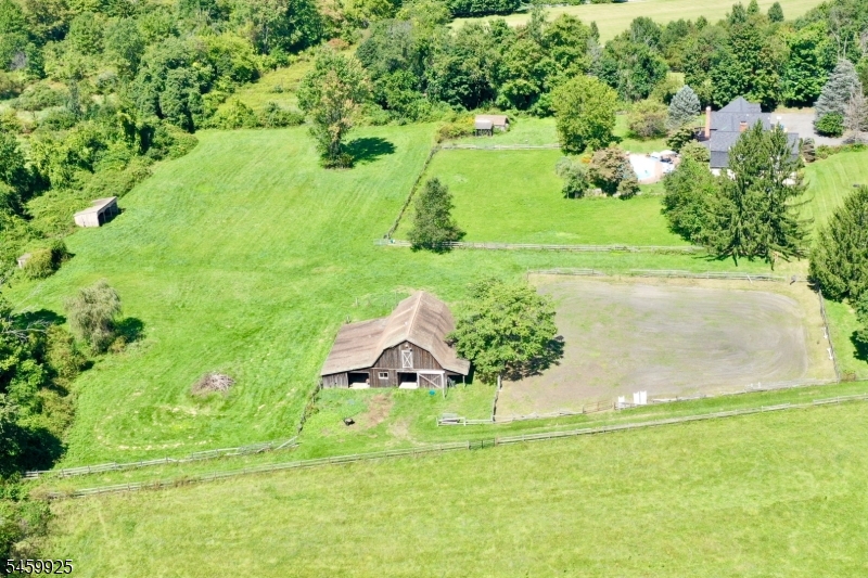 13 Farmersville Road Califon, NJ 07830 - Photo 31 of 37 Gallery Image 31