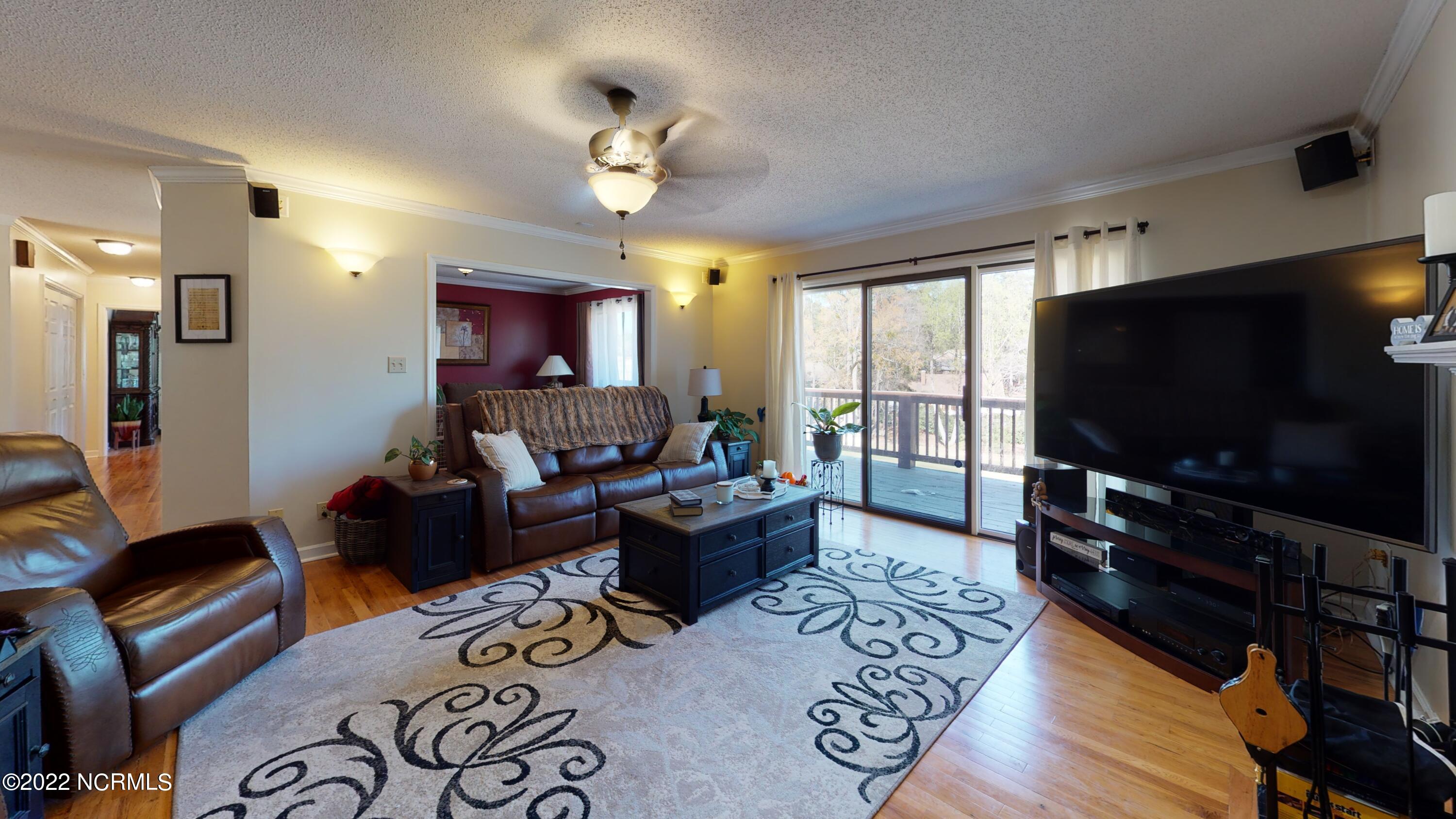 80 Ridgewood Road Pinehurst, NC 28374 - Photo 15 of 68 80-Ridgewood-Road-Living-Room