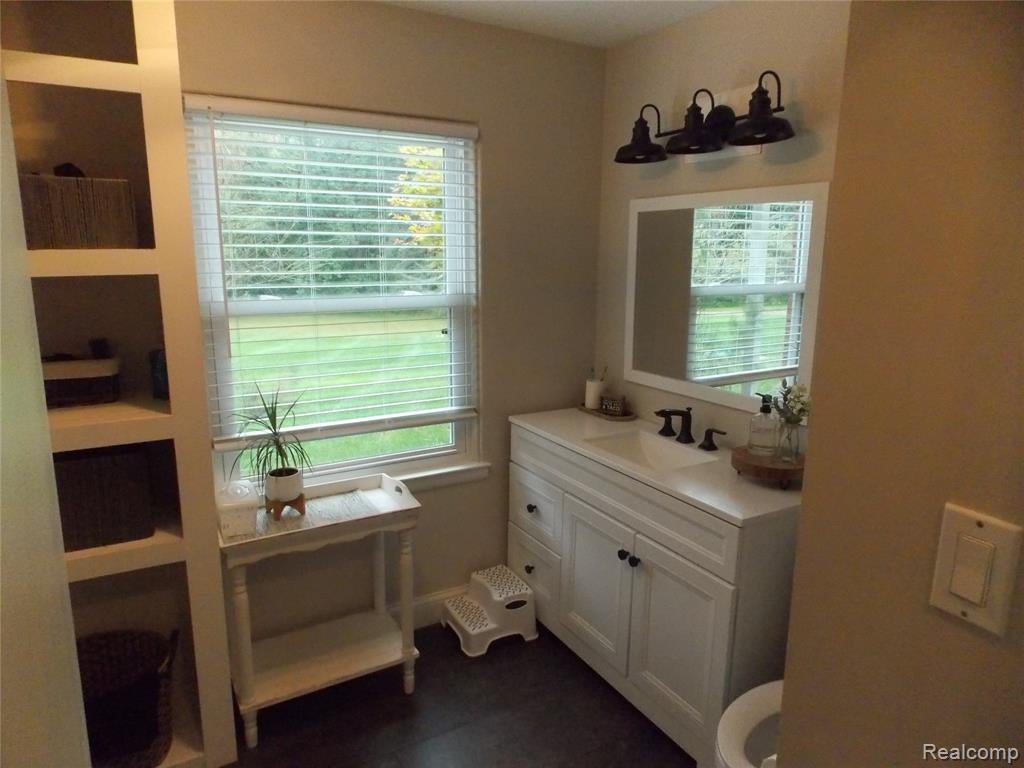 3340 North Lapeer Road Lapeer, MI 48446 - Photo 12 of 31 Gallery Image 12