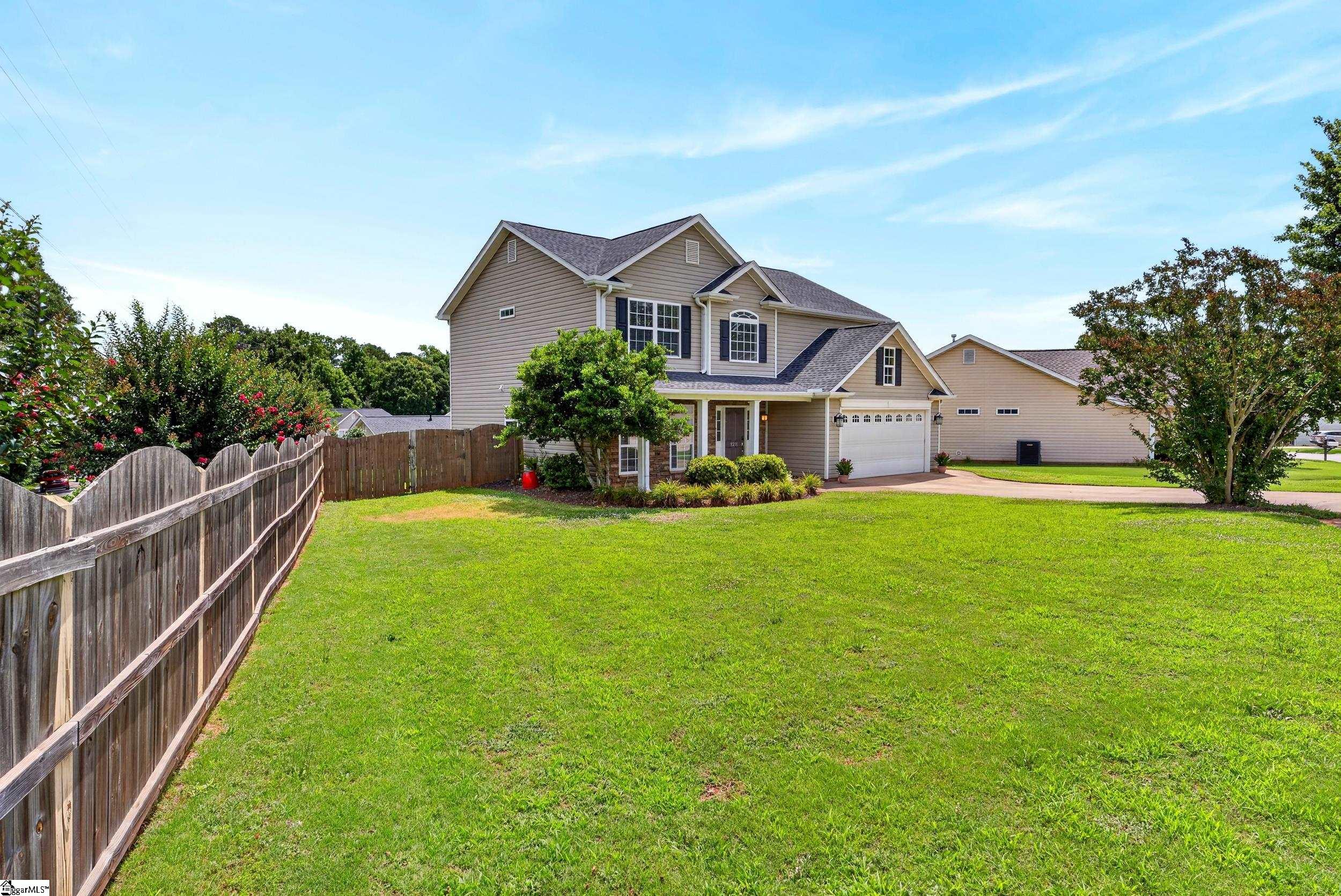 128 Saxon Falls Court Mauldin, SC 29607 - Photo 4 of 42