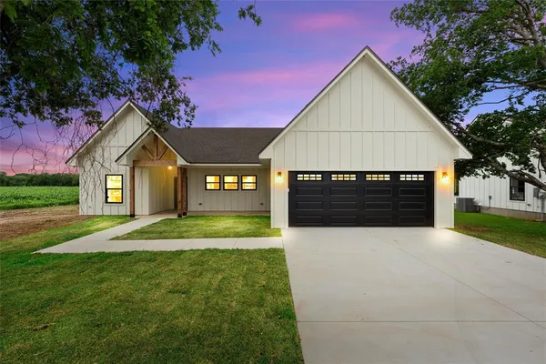 $399,000 | 5200 Bogey Lane, Waco, TX 76708