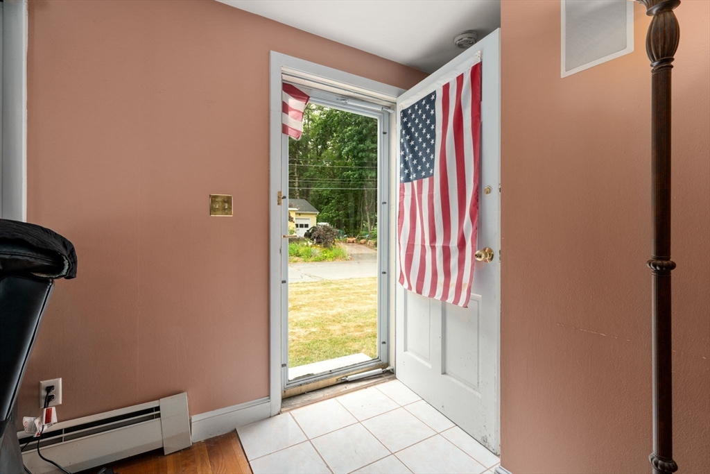 25 Wilson Street Beverly, MA 01915 - Photo 10 of 30