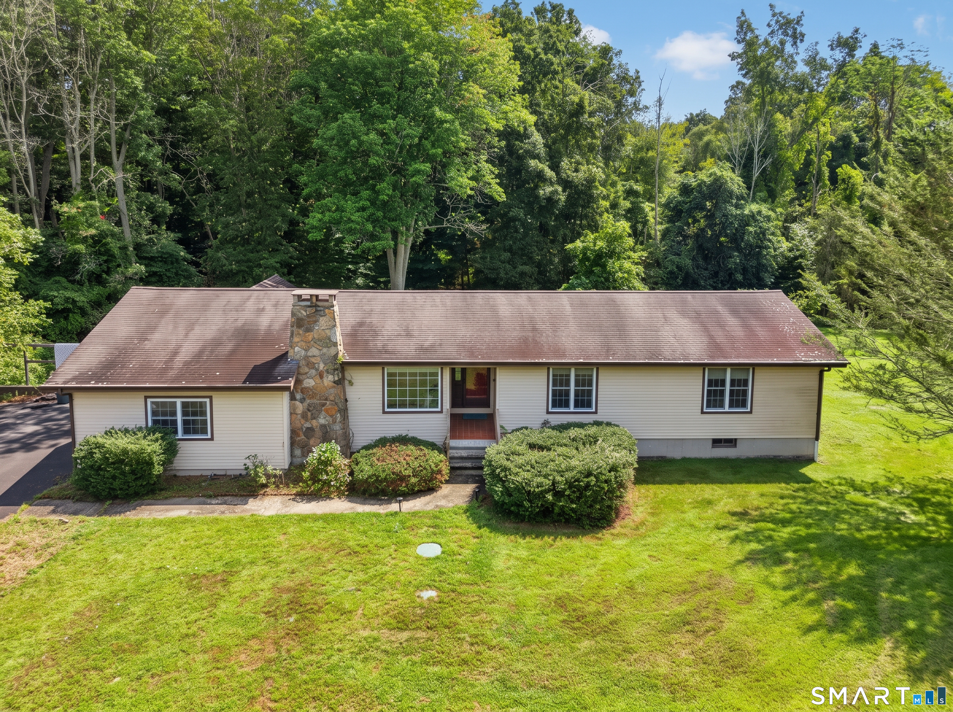 728 Long Cove Road Ledyard, CT 06335 - Photo 1 of 37 Gallery Image 1