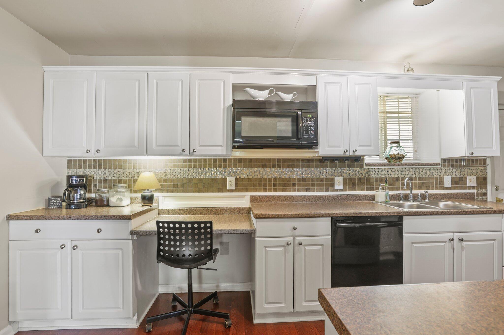 5575 Broadview Road Columbus, OH 43230 - Photo 29 of 66 32-web-or-mls-0D3A1822
