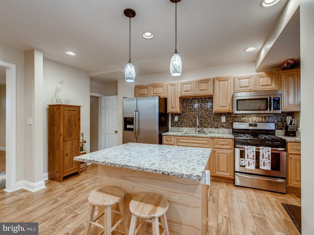 1524 Stonewood Road Baltimore, MD 21239 - Photo 8 of 27 Gallery Image 8