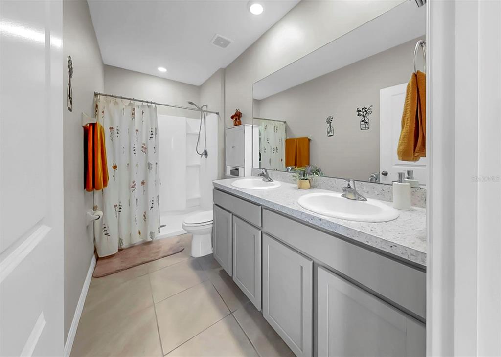 263 Mangrove Shade Circle Apollo Beach, FL 33572 - Photo 25 of 35