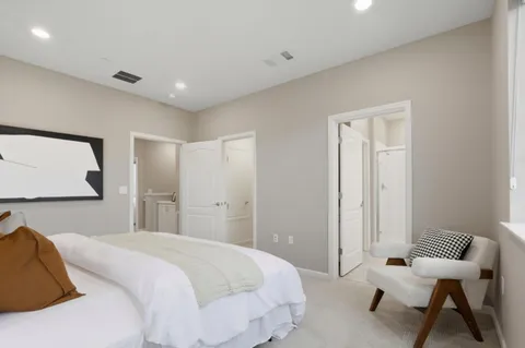 $1,188,000 | 157 Llano De Los Robles Avenue, Unit 4, San Jose, CA 95136