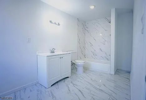 $2,600 | 818 South 12th Street, Unit 1, Newark, NJ 07108