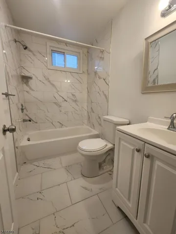 $2,600 | 818 South 12th Street, Unit 1, Newark, NJ 07108