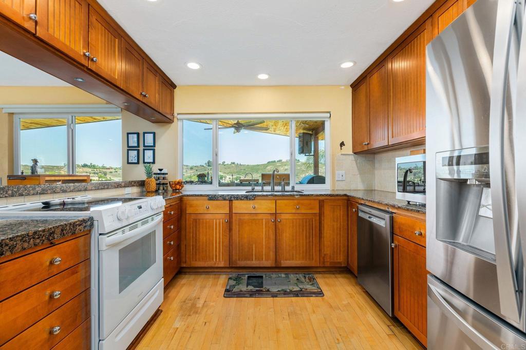 18759 Rangeland Road Ramona, CA 92065 - Photo 17 of 62