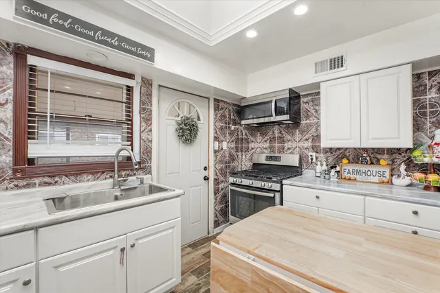 $145,000 | 99 Highland Street, Calumet City, IL 60409